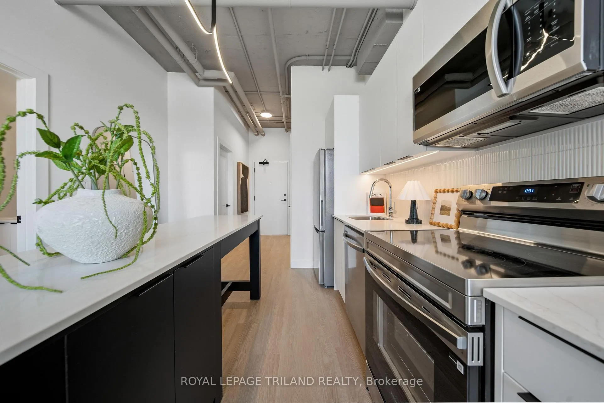Photo 6 of Unit 209, 685 Richmond Street, London, East F — HOMEH