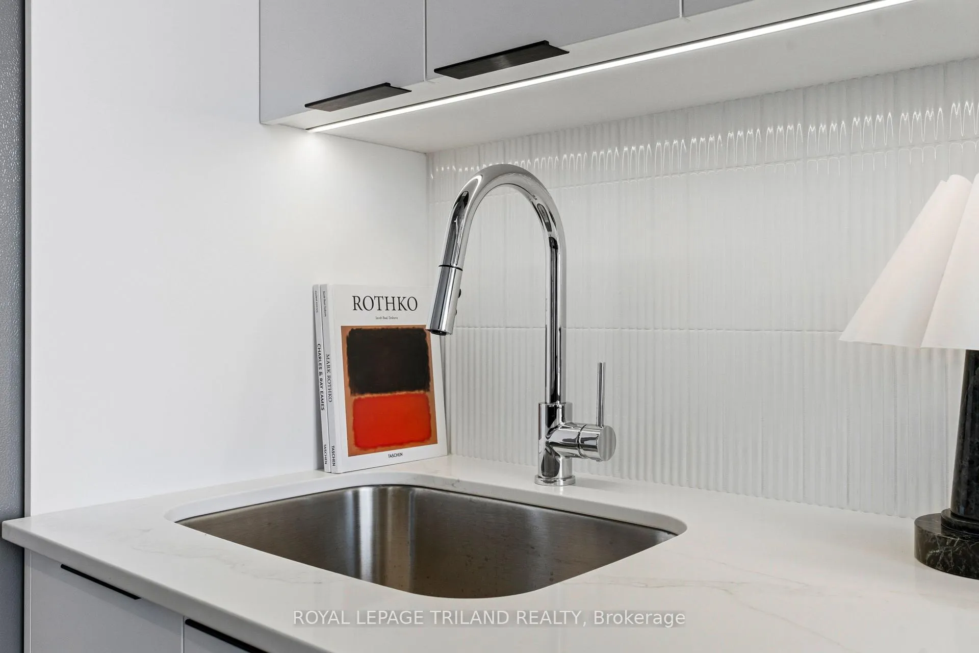 Photo 8 of Unit 209, 685 Richmond Street, London, East F — HOMEH