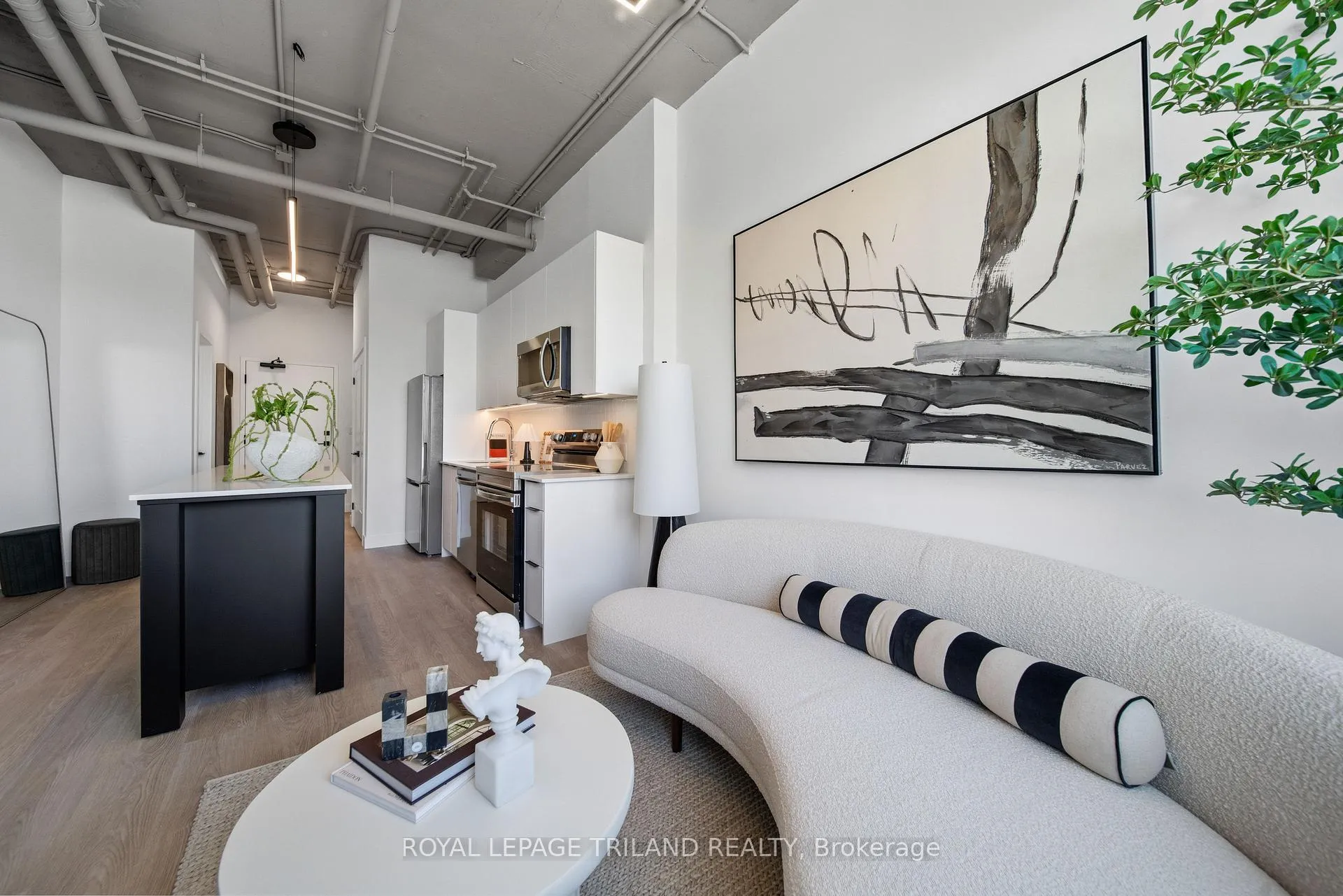 Photo 14 of Unit 209, 685 Richmond Street, London, East F — HOMEH