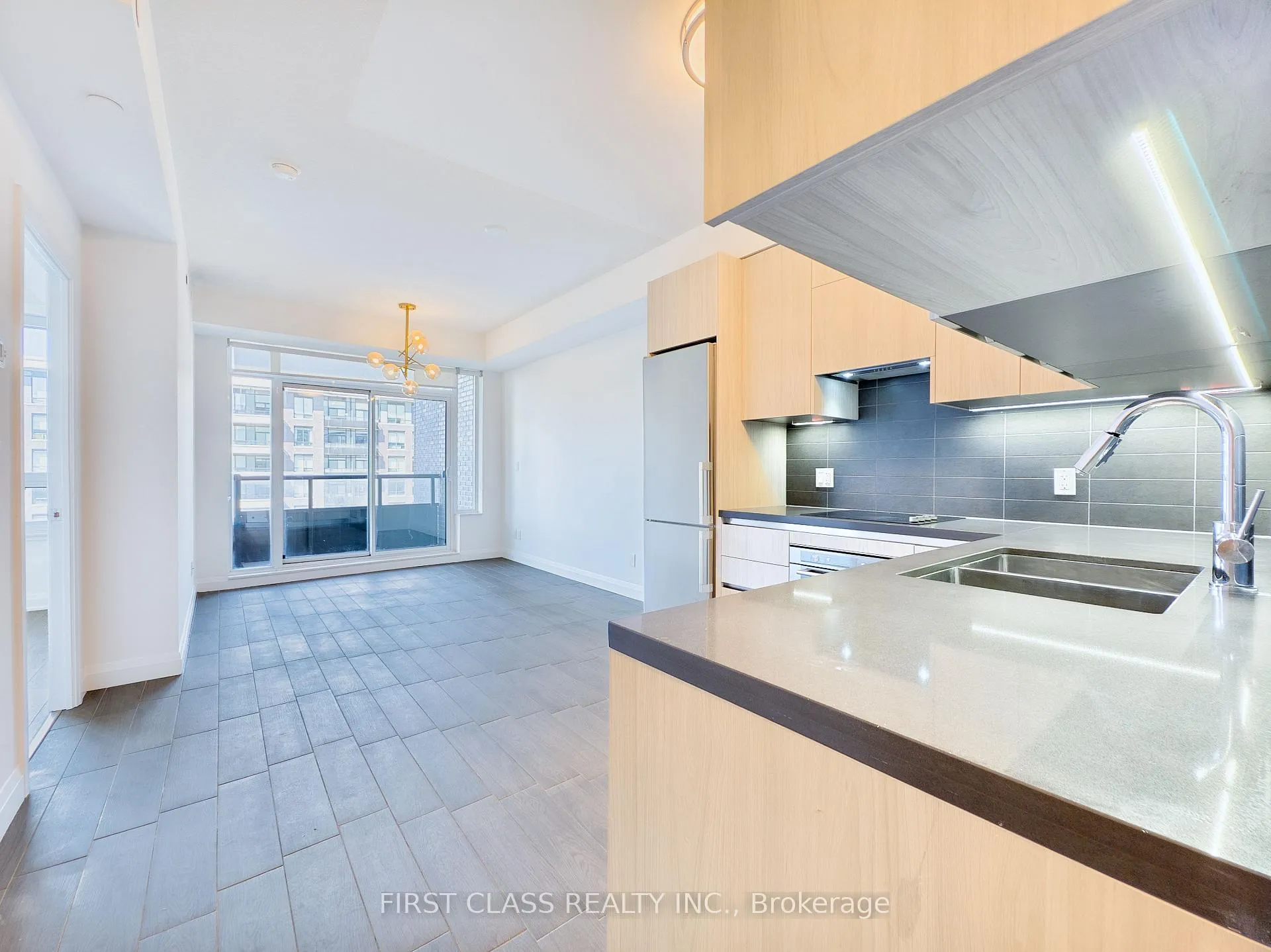 Photo 11 of Unit 731, 15 Water Walk Drive, Markham, Unionville — HOMEH