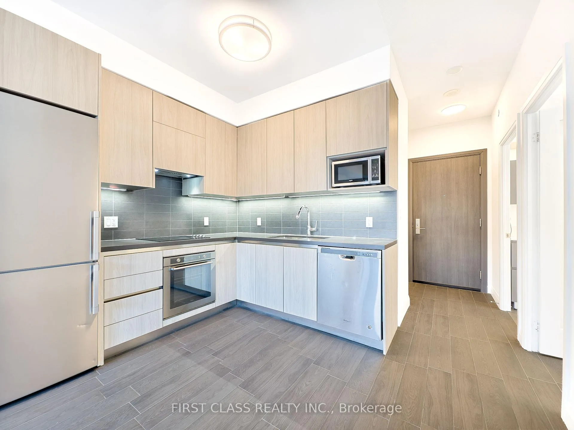 Photo 13 of Unit 731, 15 Water Walk Drive, Markham, Unionville — HOMEH