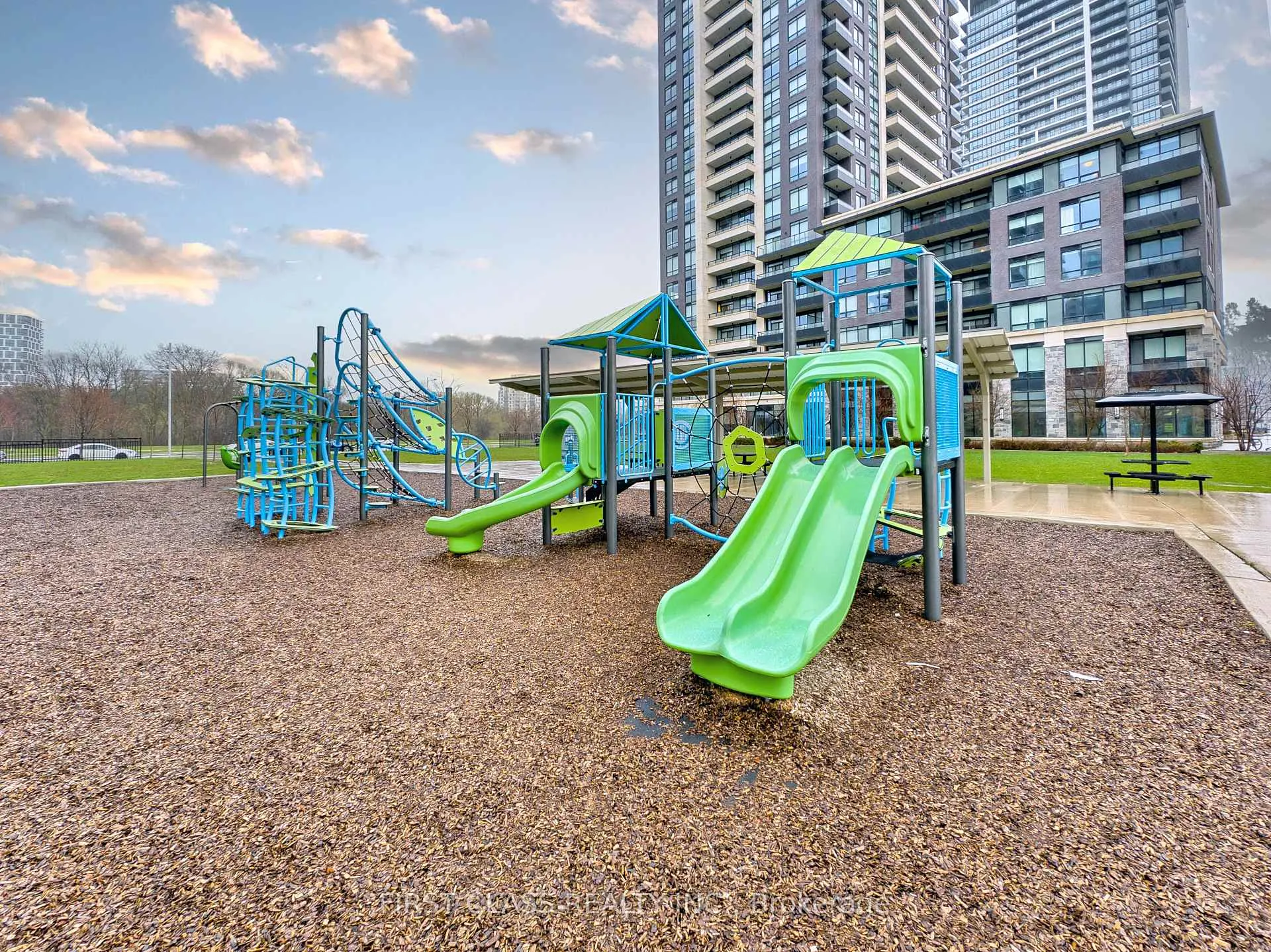 Photo 26 of Unit 731, 15 Water Walk Drive, Markham, Unionville — HOMEH