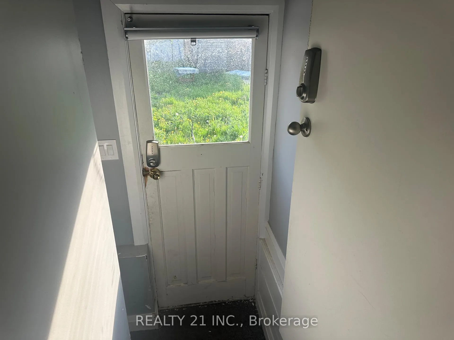 Front of Unit Basement, 60 Phillip Avenue