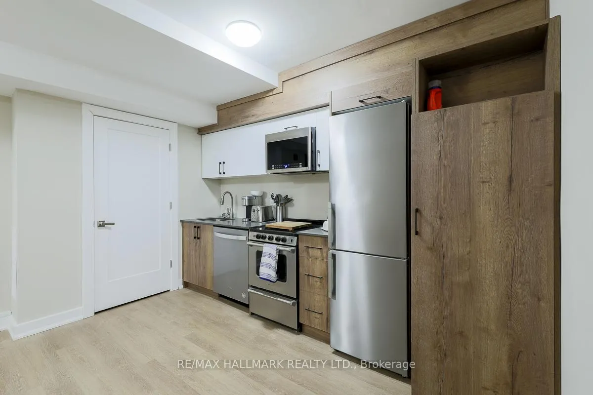 Photo 2 of Unit 303, 628 Danforth Avenue, Toronto, Playter Estates-Danforth — HOMEH