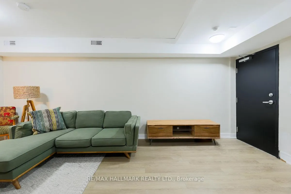 Photo 5 of Unit 303, 628 Danforth Avenue, Toronto, Playter Estates-Danforth — HOMEH