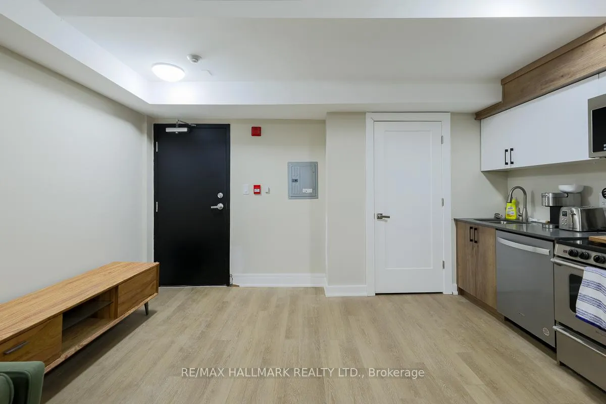 Photo 7 of Unit 303, 628 Danforth Avenue, Toronto, Playter Estates-Danforth — HOMEH
