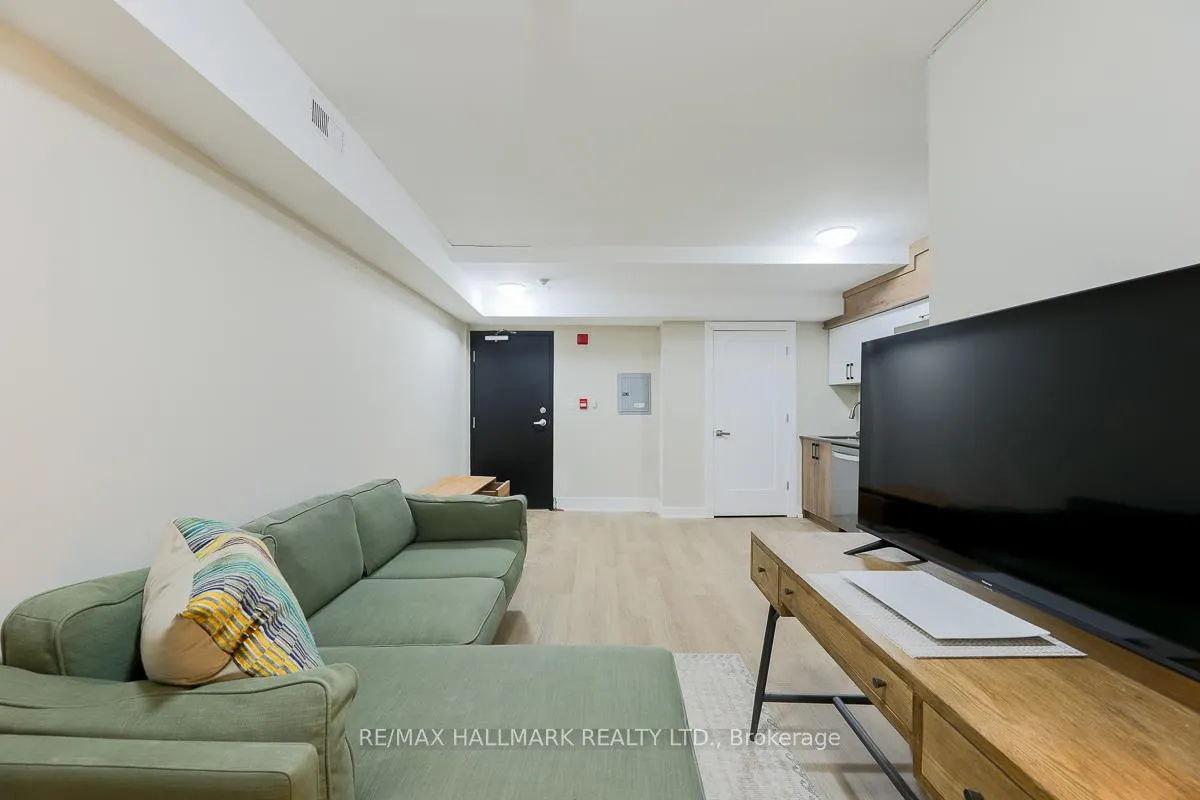 Photo 9 of Unit 303, 628 Danforth Avenue, Toronto, Playter Estates-Danforth — HOMEH
