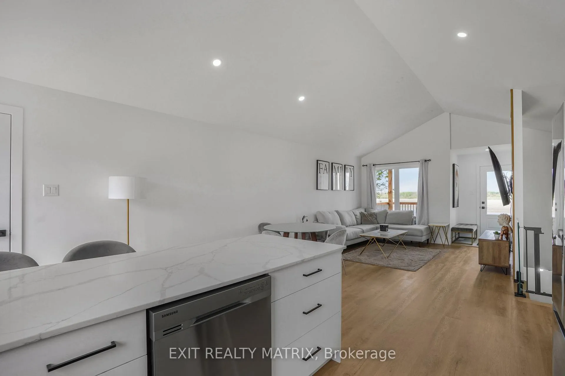 Photo 12 of 2341 Dandy Road, Champlain, Champlain Twp — HOMEH