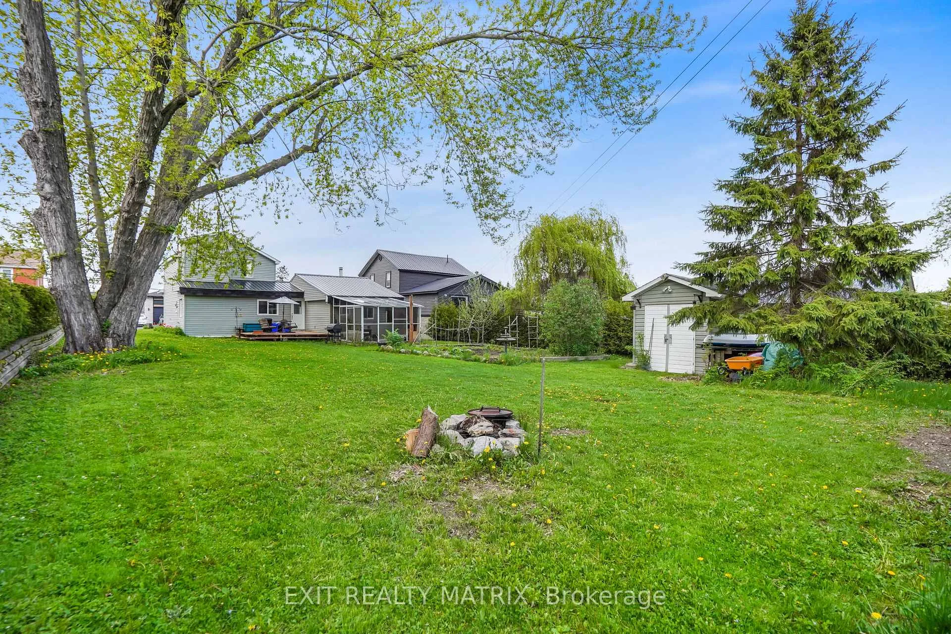 Photo 28 of 975 Queen Street, Champlain, L'Orignal — HOMEH