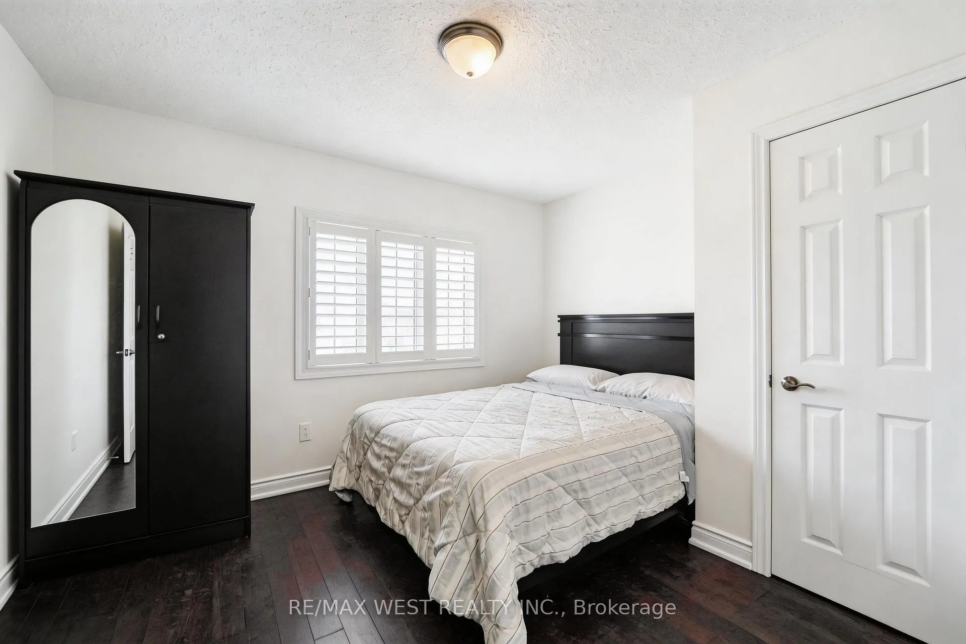 Photo 11 of 63 Sharplin Drive, Ajax, South East — HOMEH