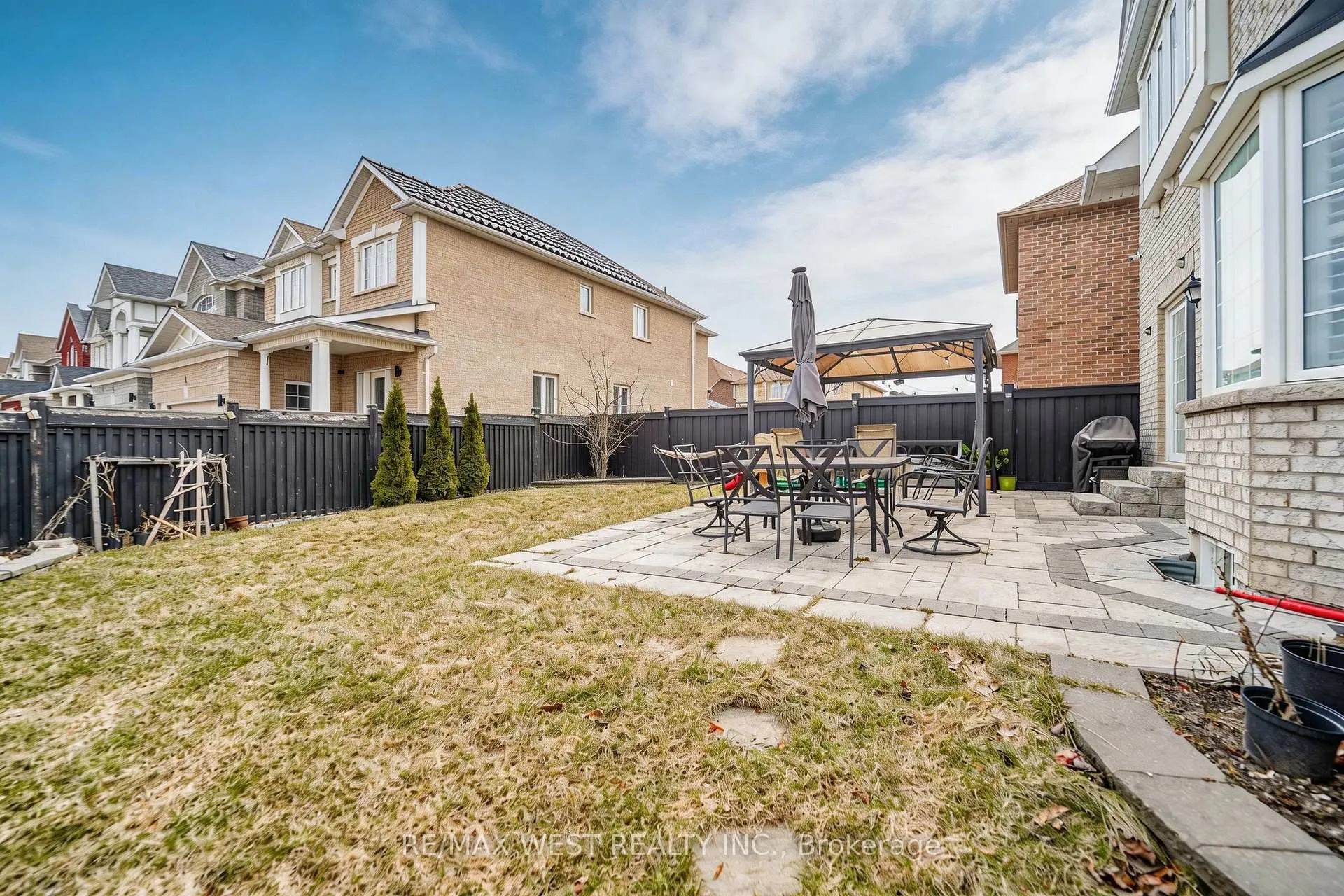 Photo 14 of 63 Sharplin Drive, Ajax, South East — HOMEH