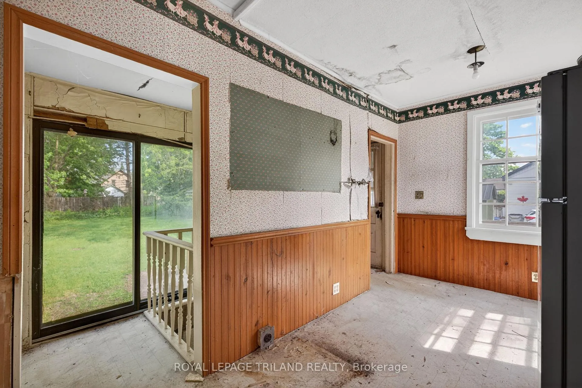 Photo 11 of 147 Burns Street, Strathroy-Caradoc, SW — HOMEH