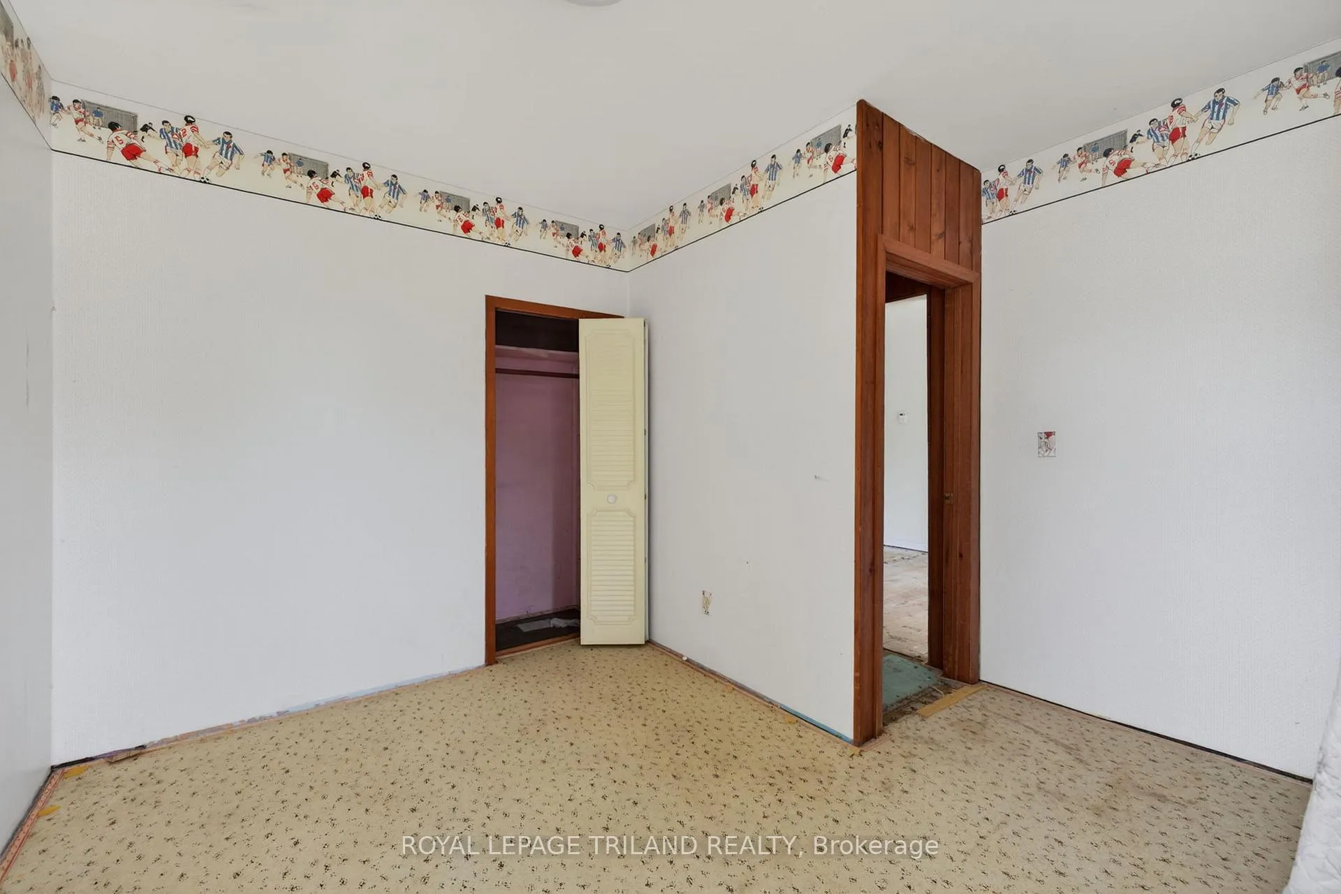 Photo 15 of 147 Burns Street, Strathroy-Caradoc, SW — HOMEH