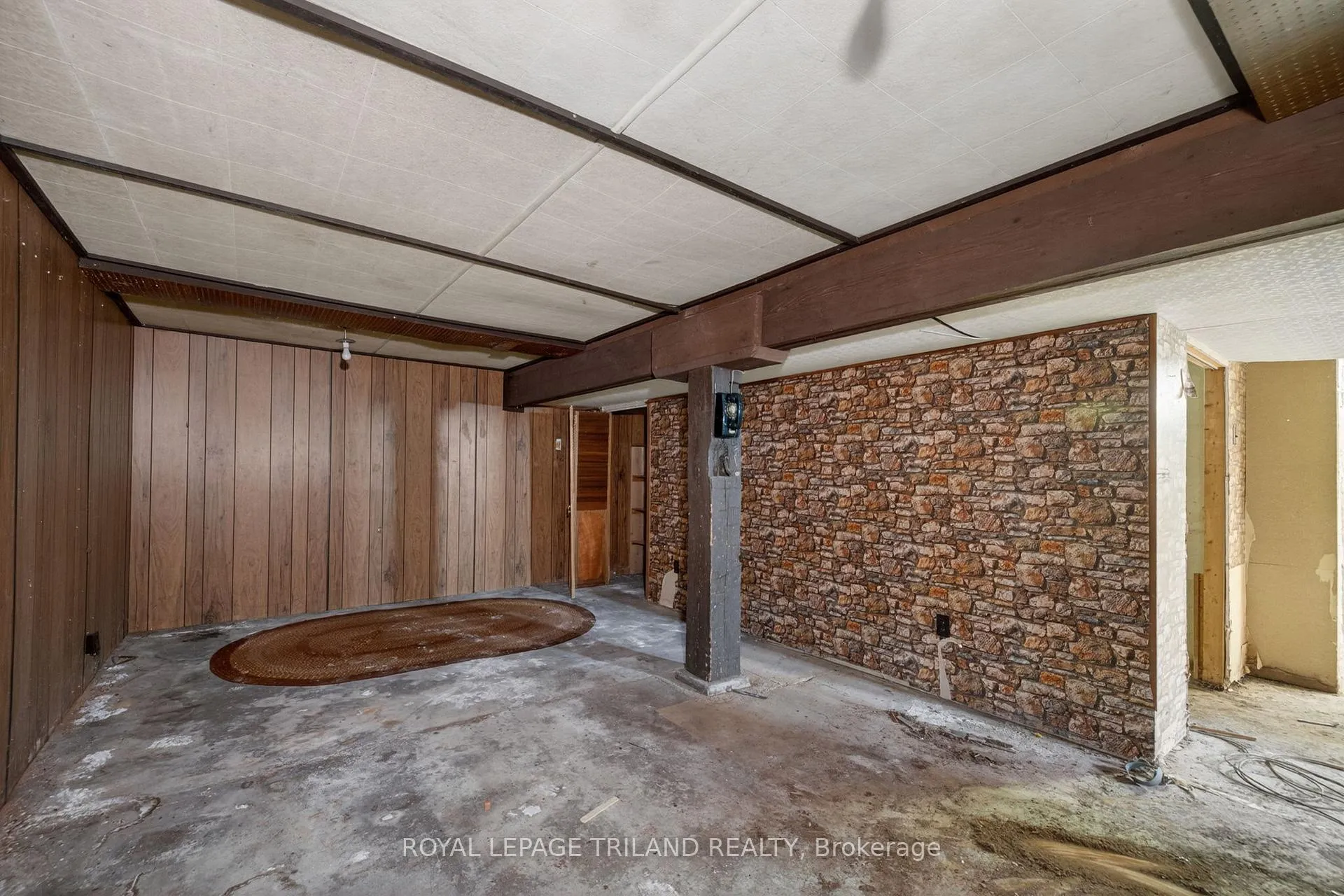 Photo 17 of 147 Burns Street, Strathroy-Caradoc, SW — HOMEH
