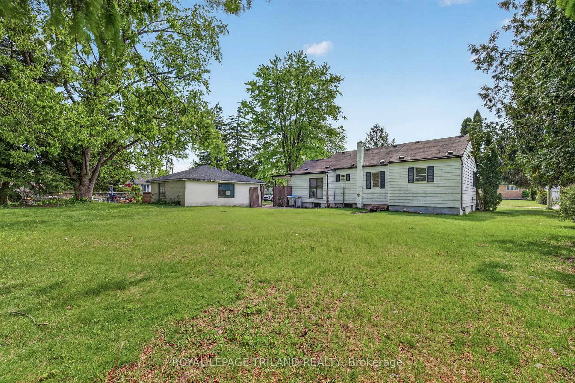 Photo 25 of 147 Burns Street, Strathroy-Caradoc, SW — HOMEH