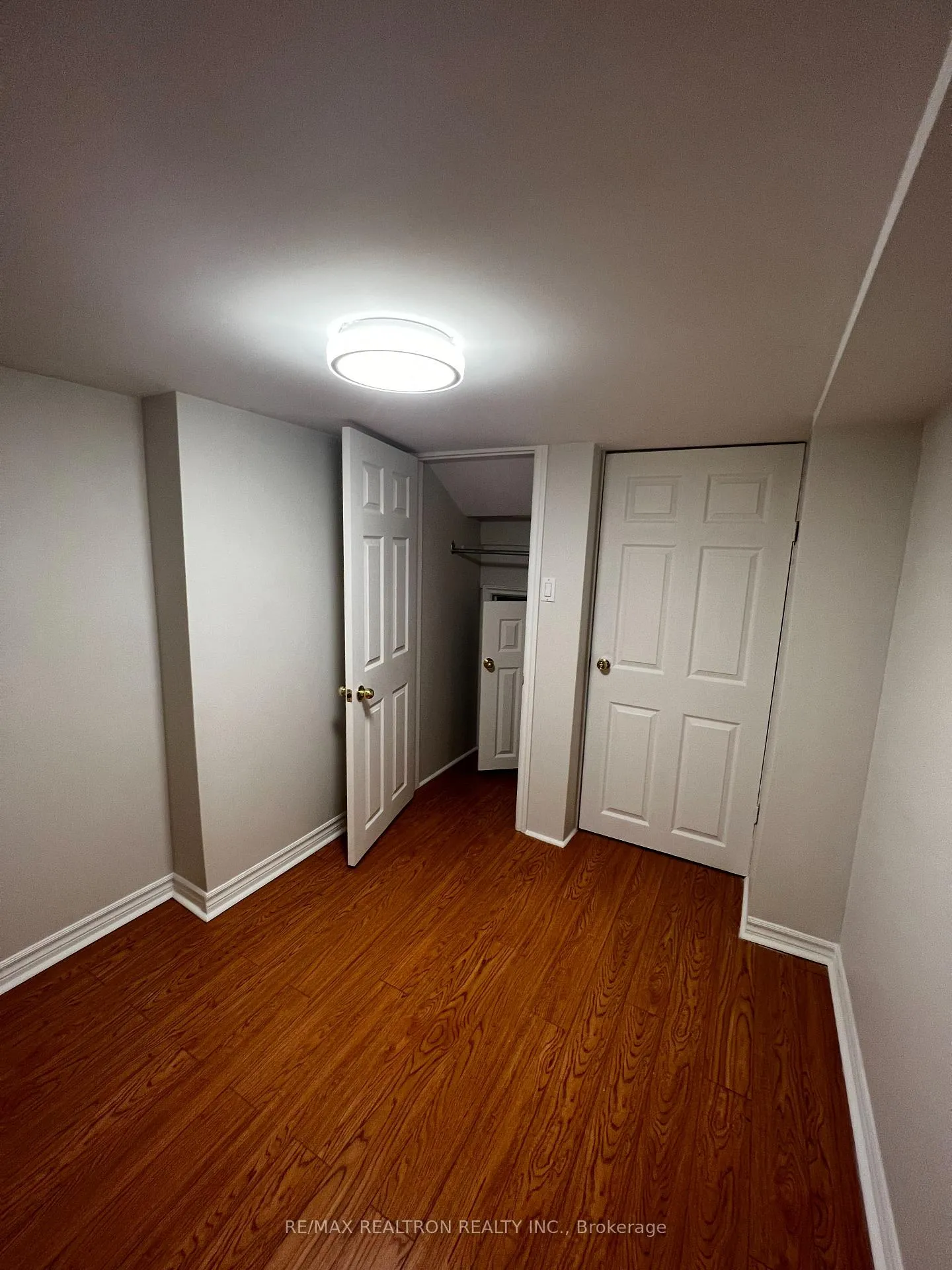 Photo 8 of Unit lower, 85 Watkins Glen Crescent, Aurora, Bayview Wellington — HOMEH