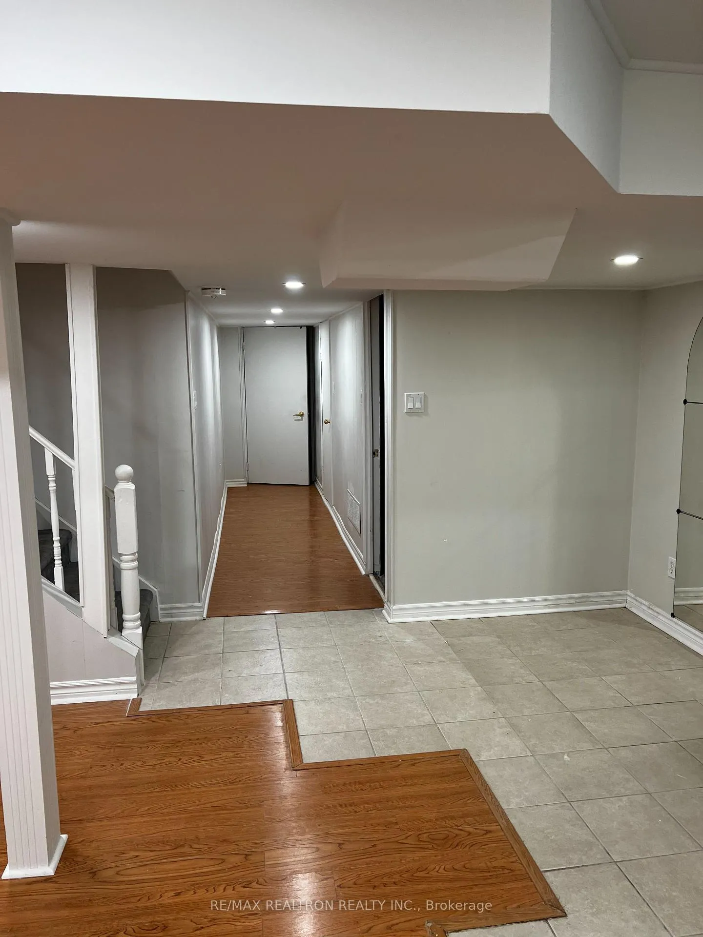 Photo 10 of Unit lower, 85 Watkins Glen Crescent, Aurora, Bayview Wellington — HOMEH