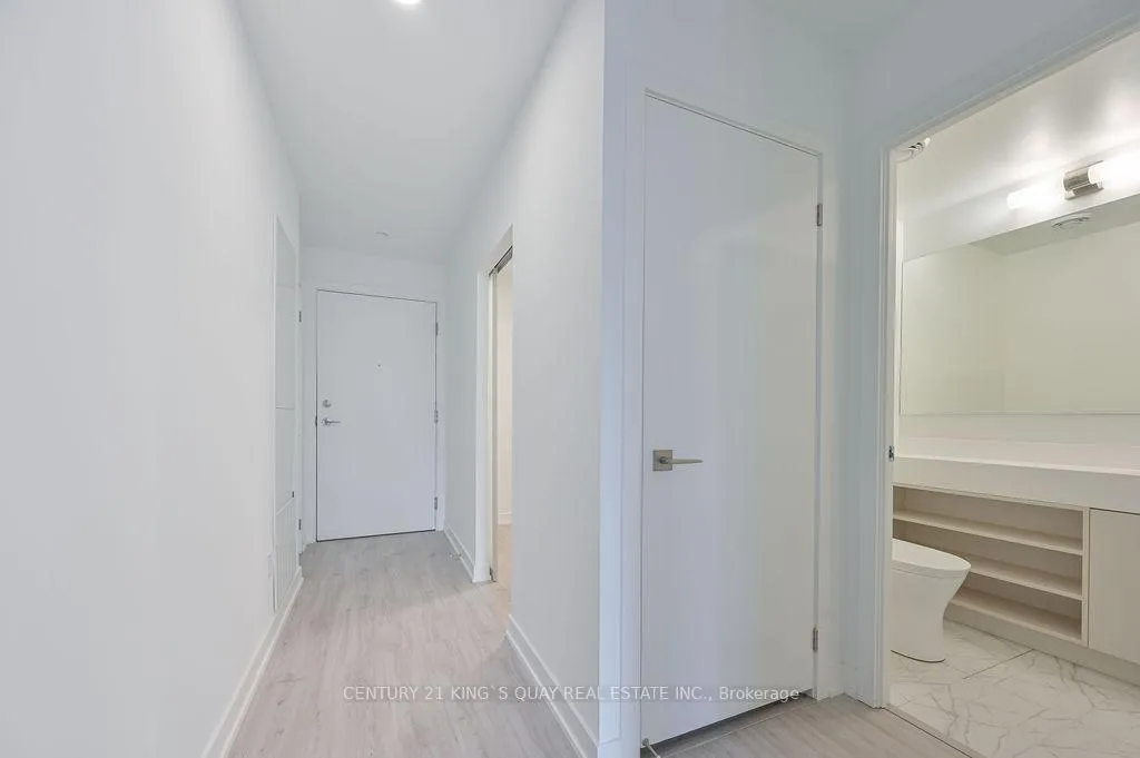 Photo 6 of Unit 502, 252 Church Street, Toronto, Church-Yonge Corridor — HOMEH