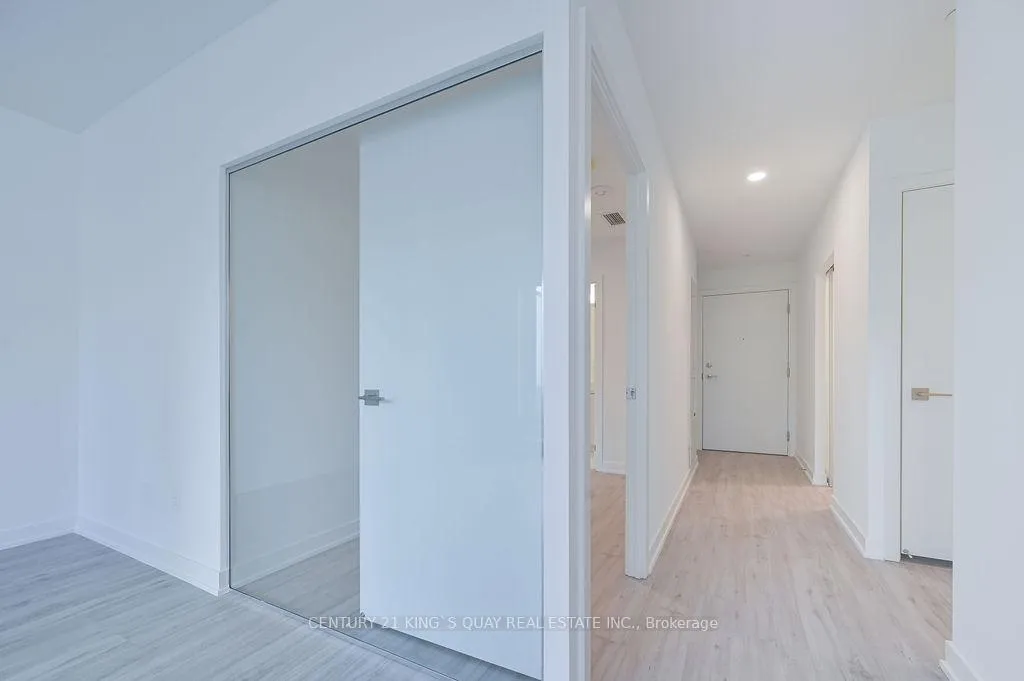 Photo 7 of Unit 502, 252 Church Street, Toronto, Church-Yonge Corridor — HOMEH