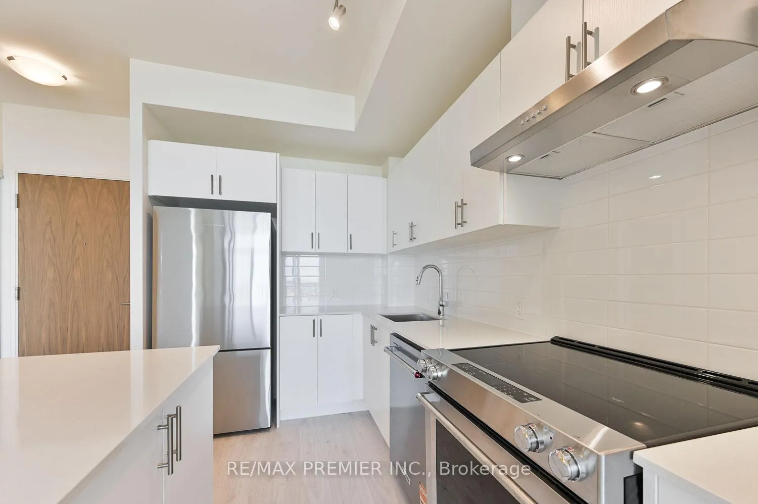 Photo 16 of Unit 609, 27 Korda Gate, Vaughan, Vellore Village — HOMEH