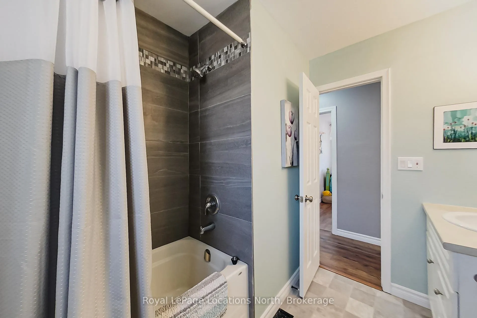 Photo 21 of 223 Graham Street, Meaford — HOMEH