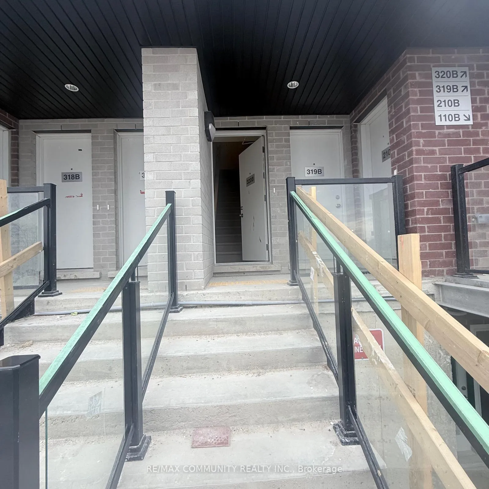 Photo 6 of Unit 320B, 16 Melbourne Avenue, St. Catharines, E. Chester — HOMEH