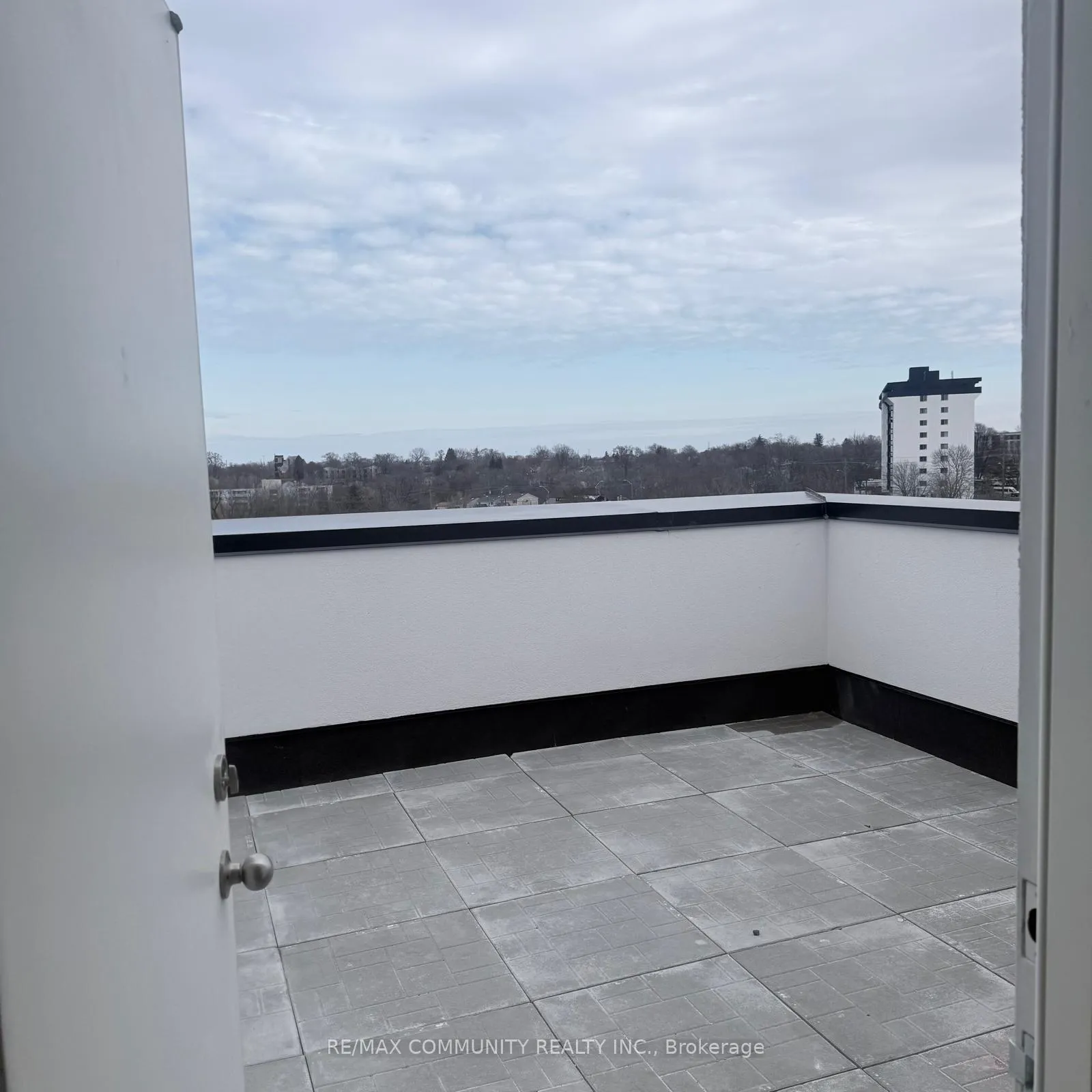 Photo 20 of Unit 320B, 16 Melbourne Avenue, St. Catharines, E. Chester — HOMEH