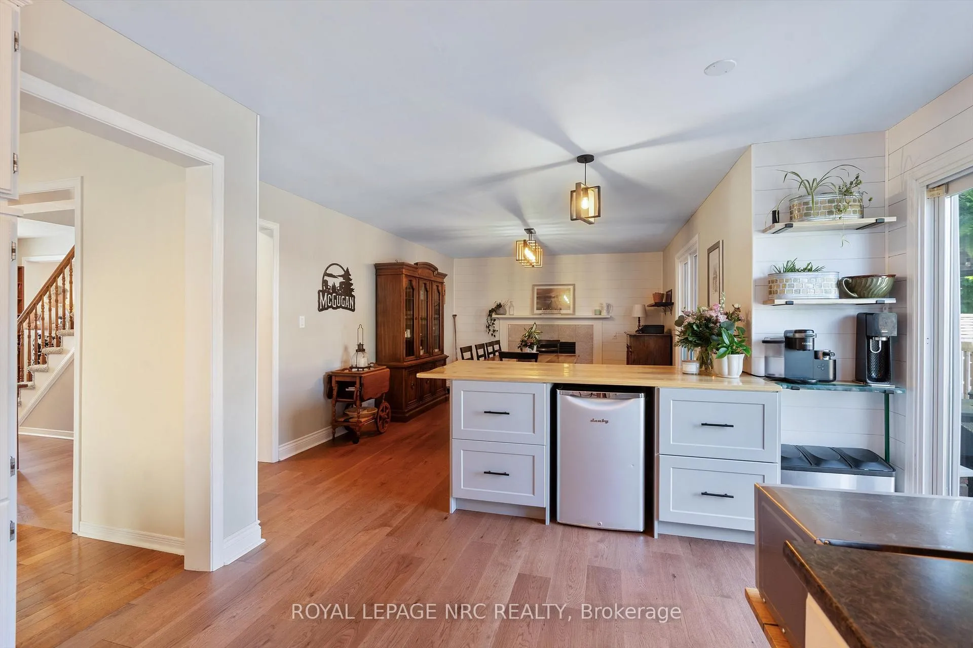 Photo 11 of 13 Crysler Crescent, Thorold, Confederation Heights — HOMEH