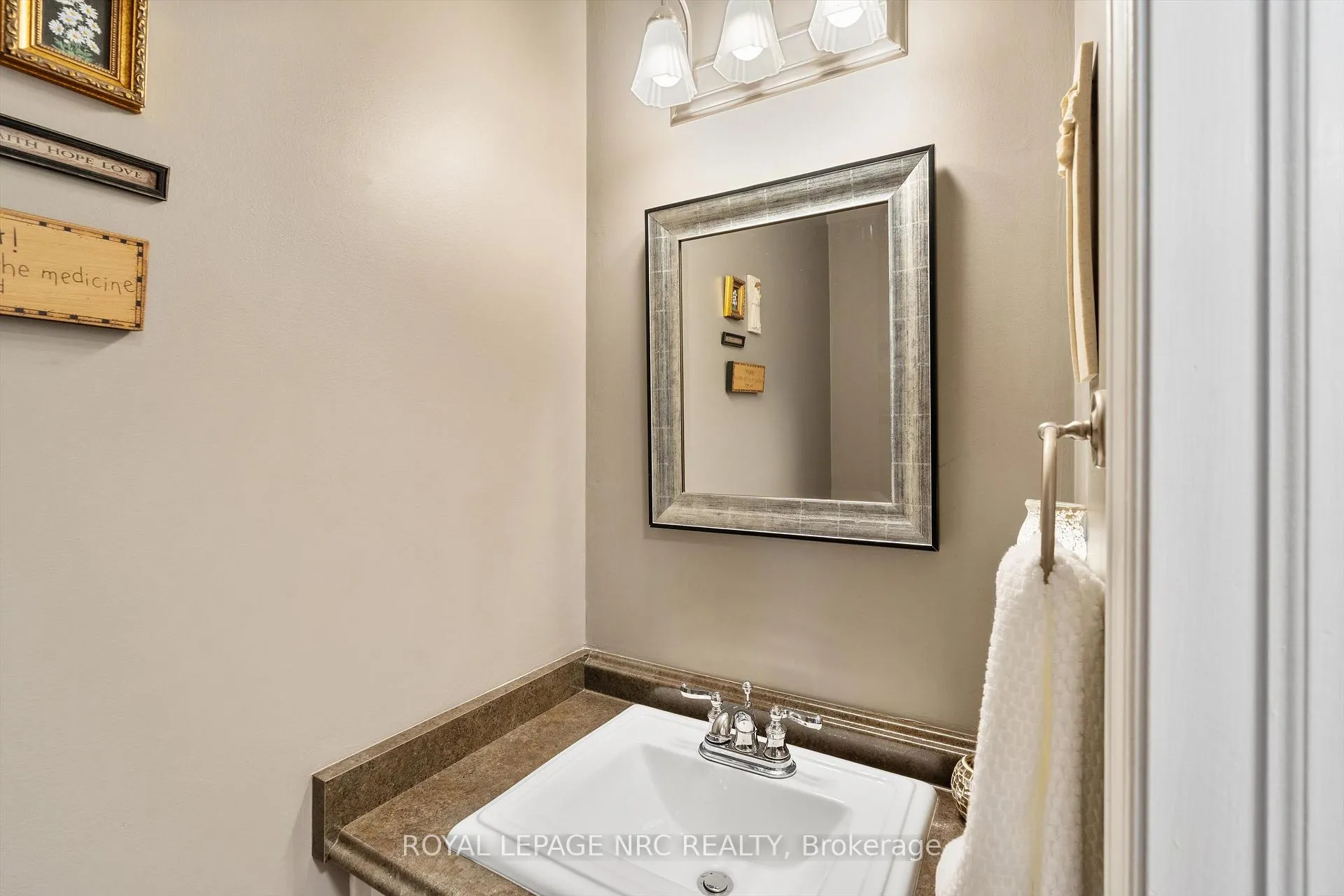 Photo 21 of 13 Crysler Crescent, Thorold, Confederation Heights — HOMEH