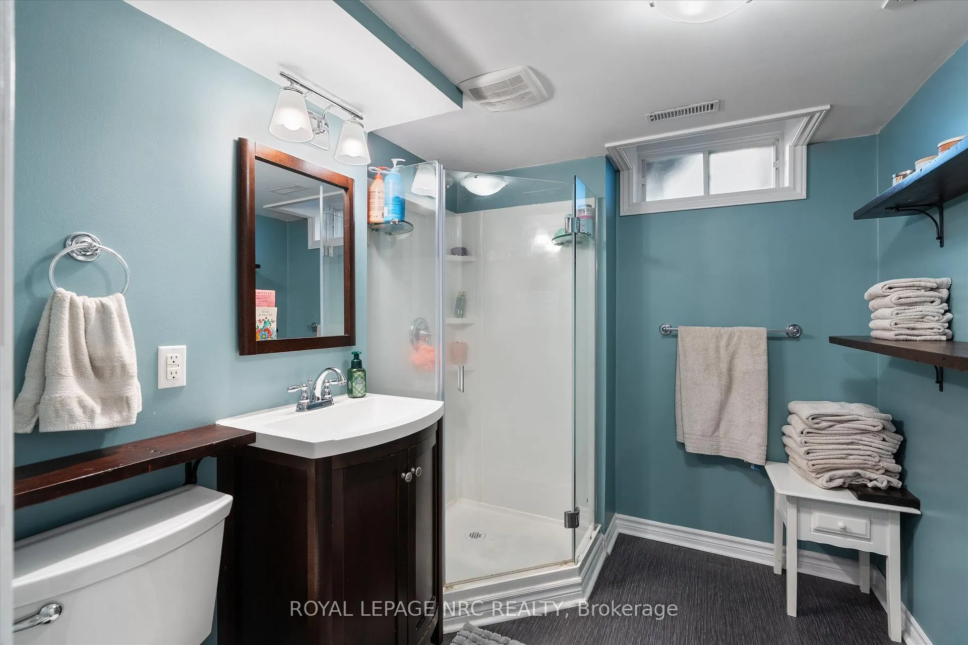 Photo 37 of 13 Crysler Crescent, Thorold, Confederation Heights — HOMEH