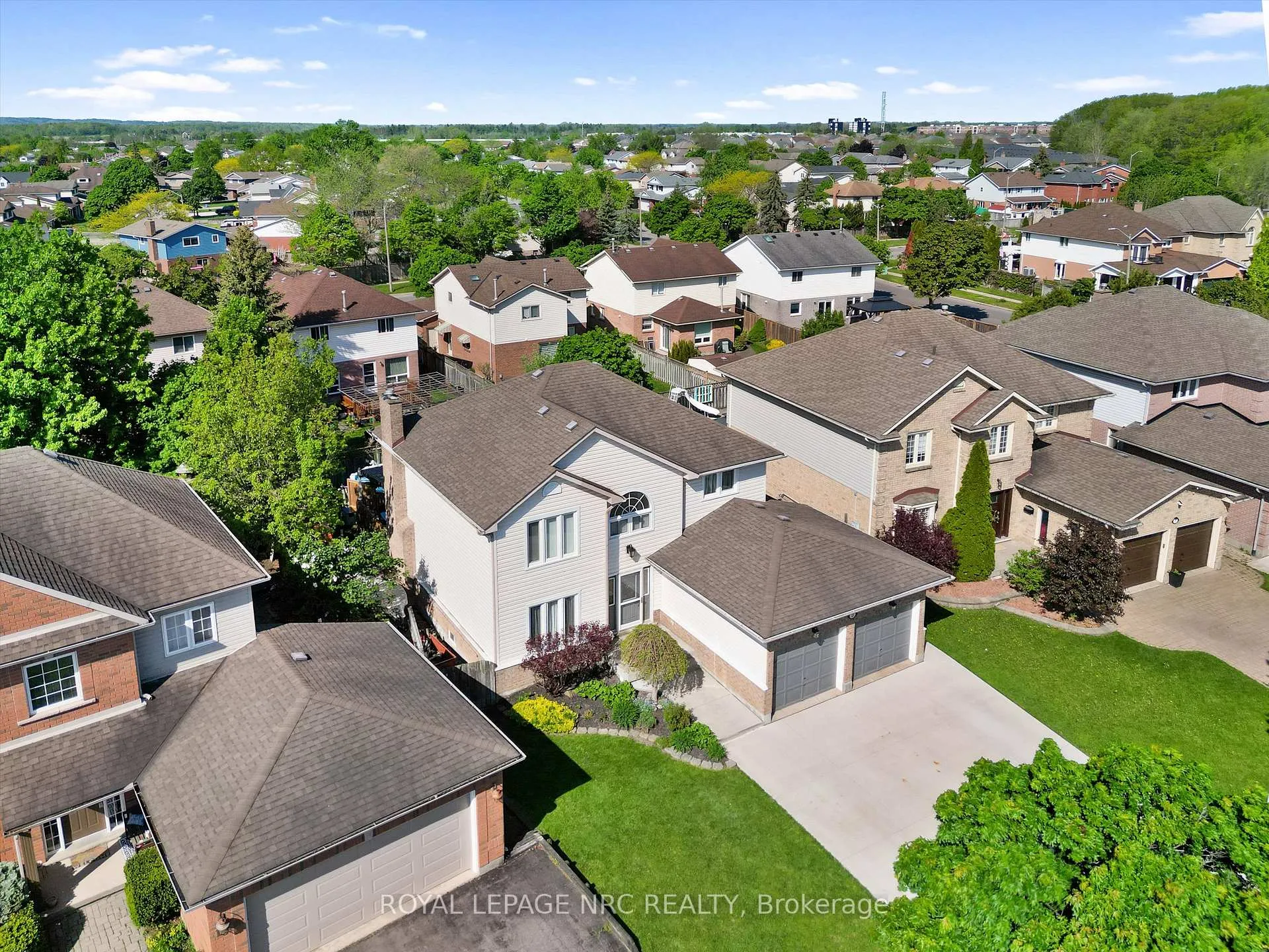 Photo 43 of 13 Crysler Crescent, Thorold, Confederation Heights — HOMEH