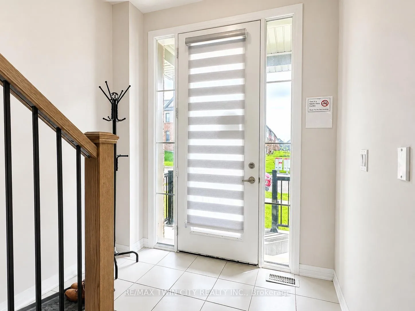 Photo 3 of 82 John Carpenter Road, North Dumfries, Ayr — HOMEH