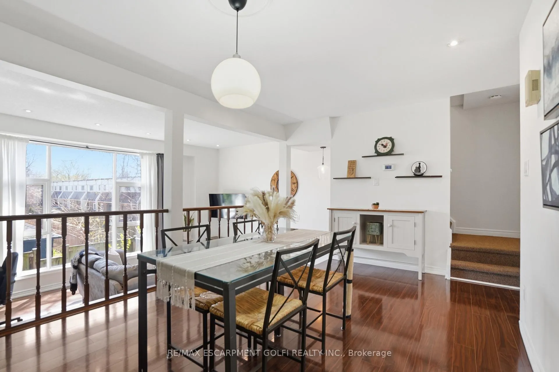 Photo 7 of Unit 10, 23 Watsons Lane, Hamilton, Dundas — HOMEH