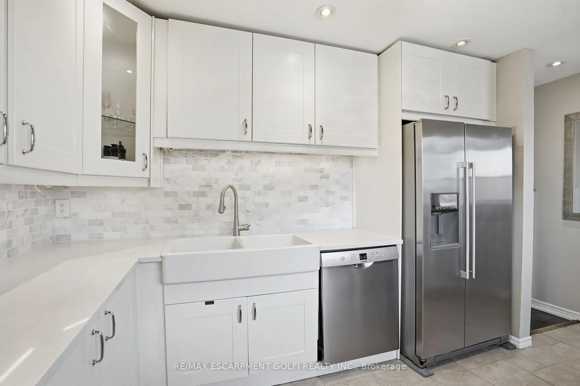 Photo 9 of Unit 10, 23 Watsons Lane, Hamilton, Dundas — HOMEH