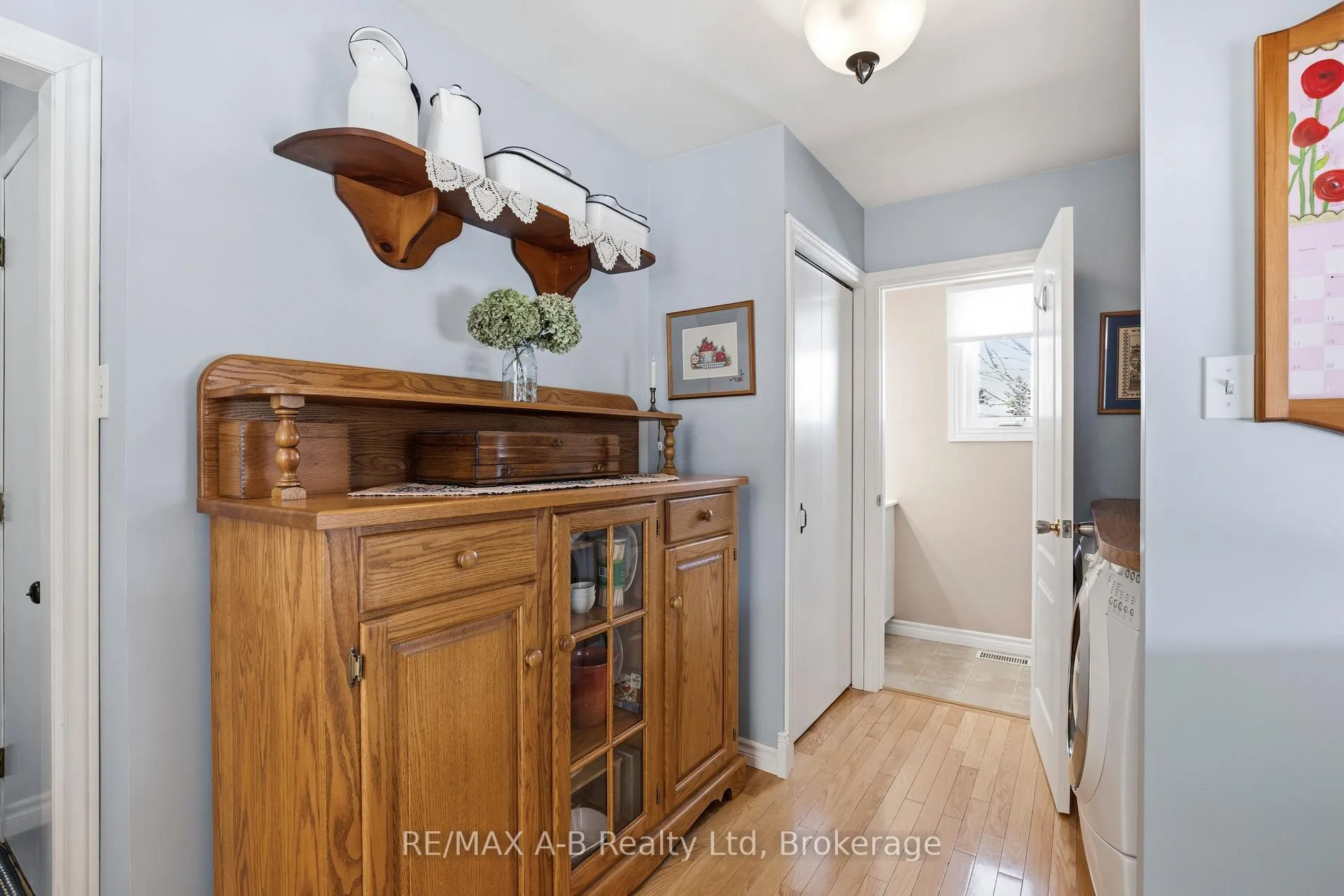 Photo 21 of 815 O'Loane Avenue, Stratford — HOMEH