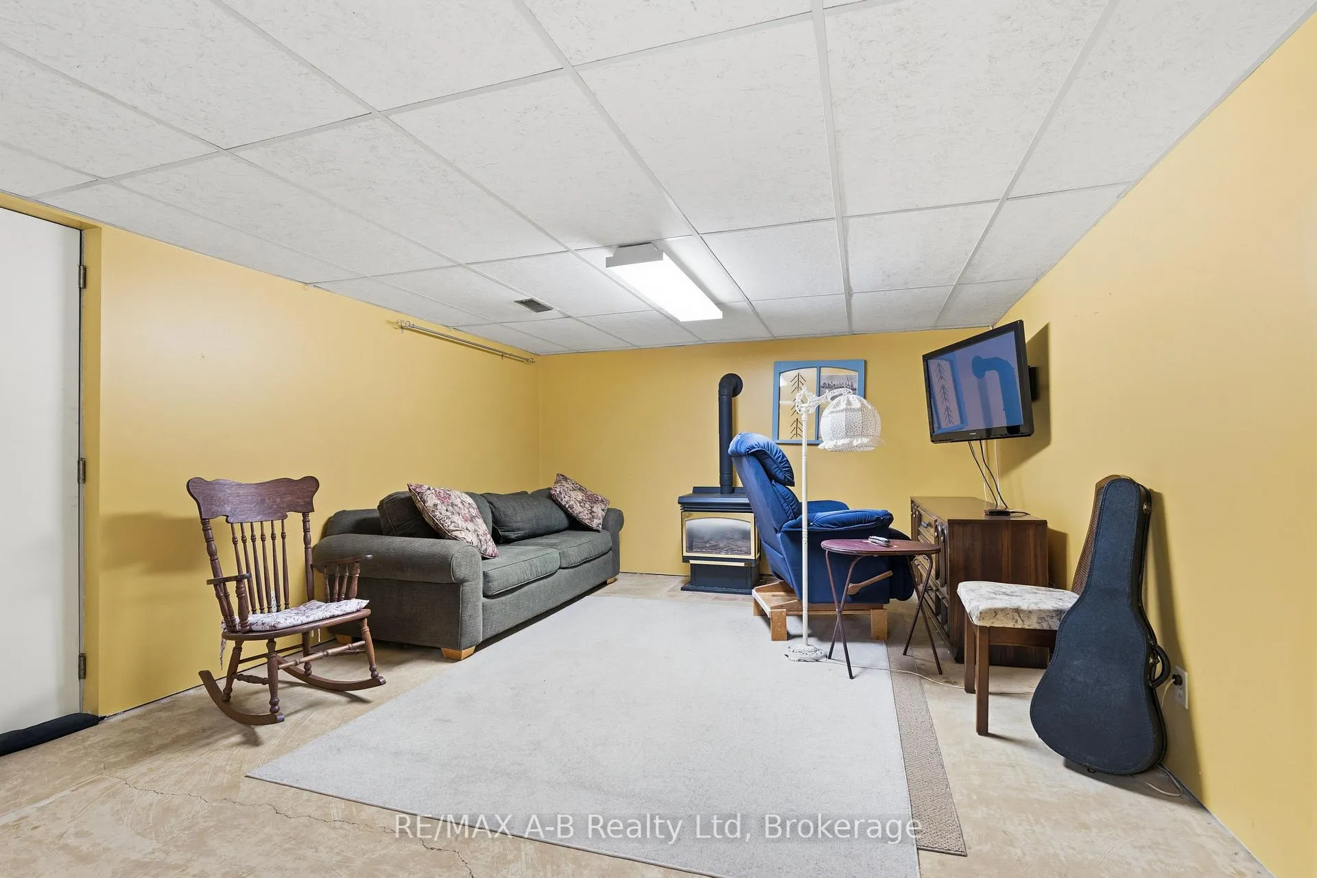 Photo 26 of 815 O'Loane Avenue, Stratford — HOMEH