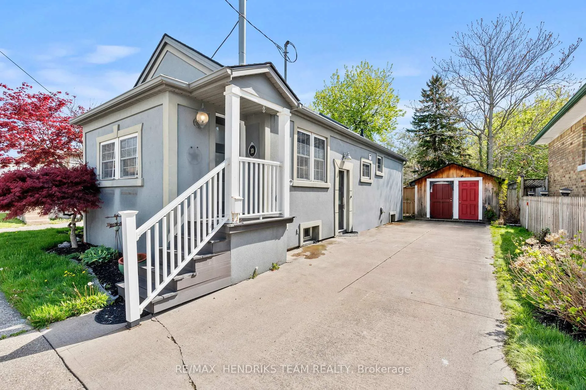 Photo 1 of 10 Peachdale Avenue, St. Catharines, Facer — HOMEH