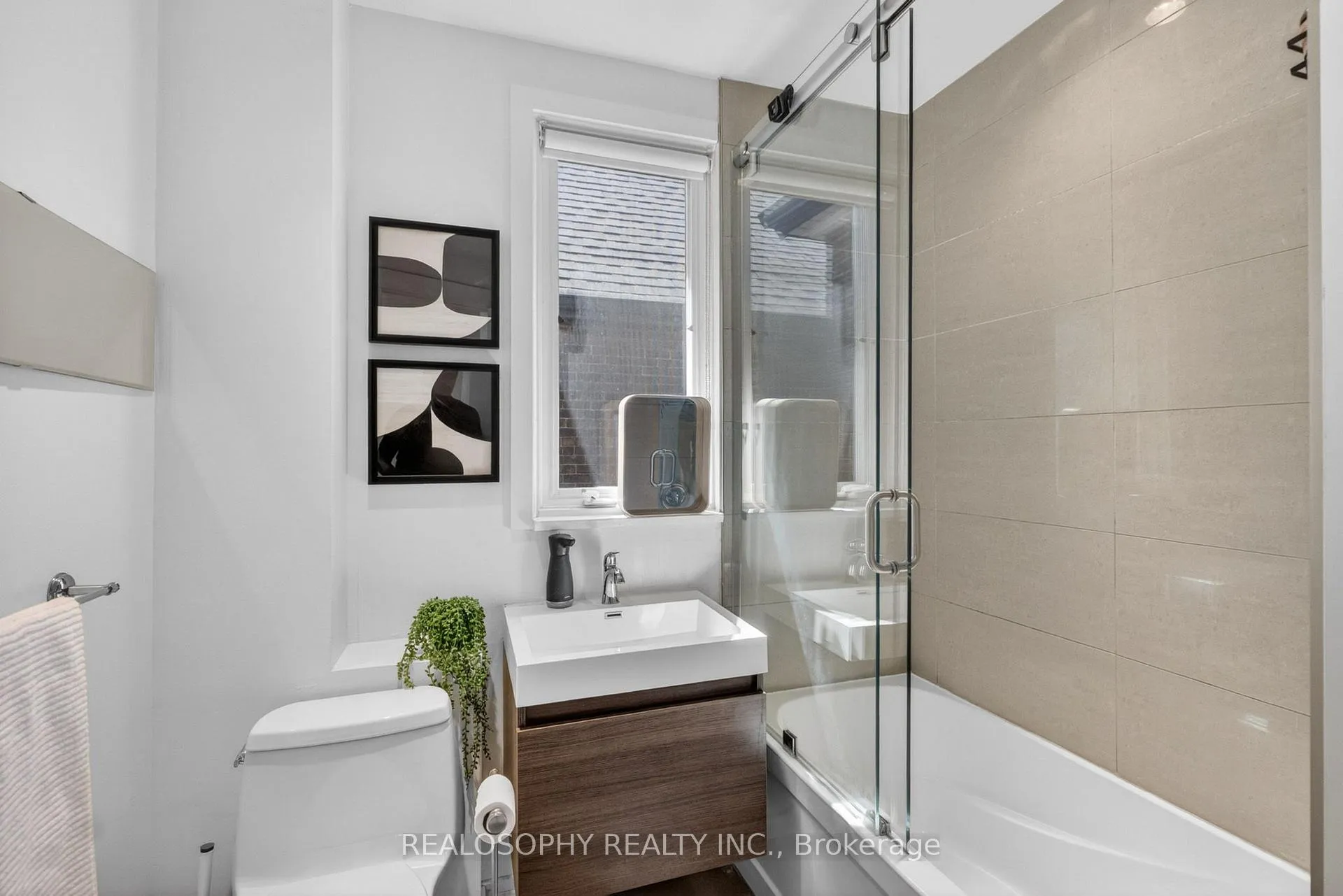 Photo 32 of 68 Prust Avenue, Toronto, South Riverdale — HOMEH