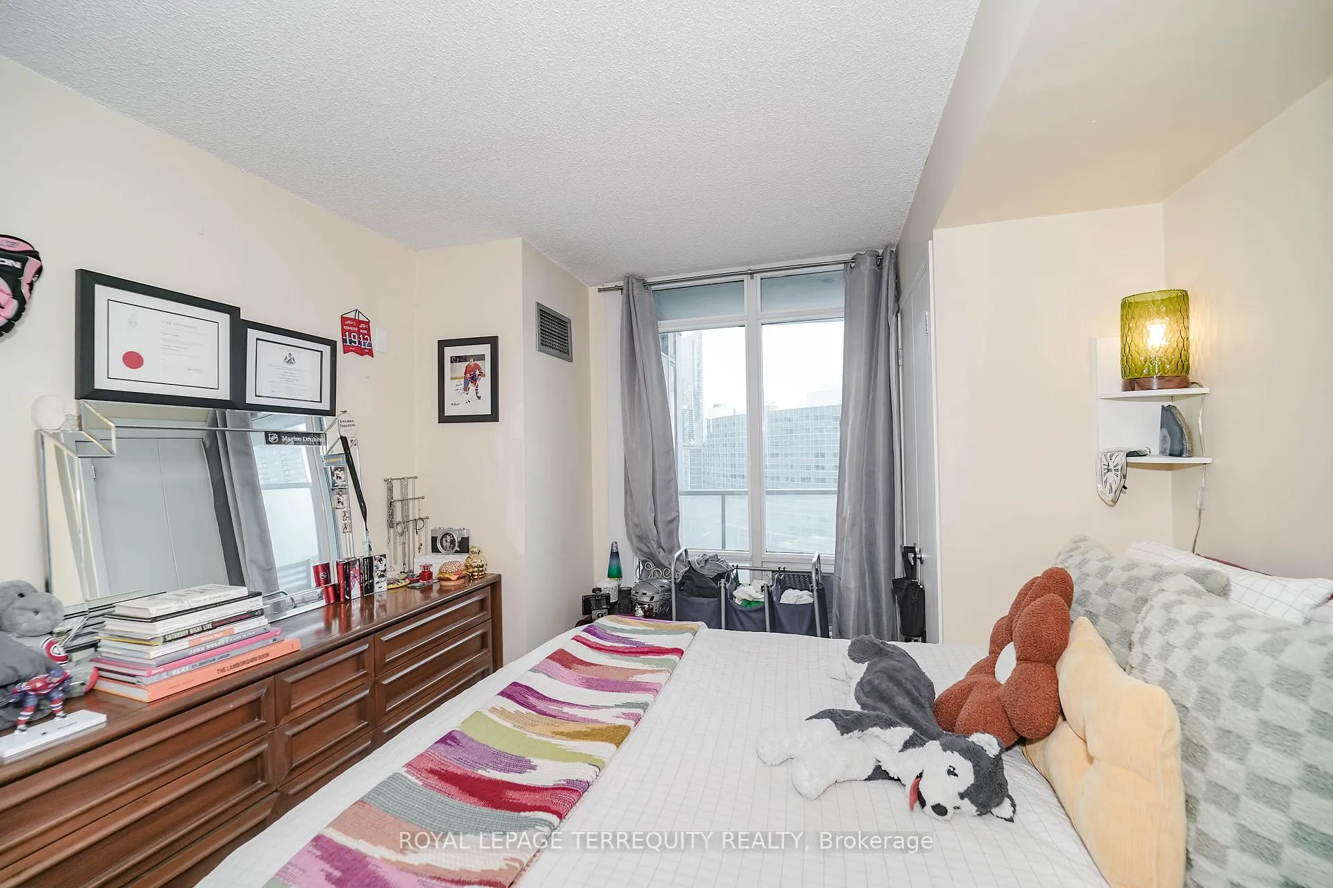 Photo 18 of Unit 1603, 361 Front Street W, Toronto, Waterfront Communities — HOMEH