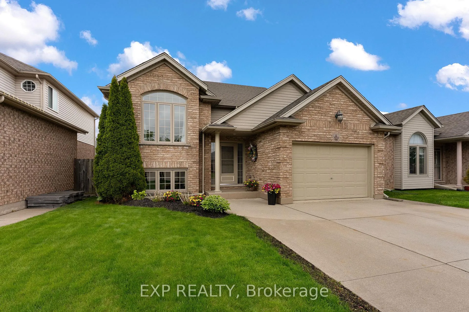 Front of 7032 Kelly Drive