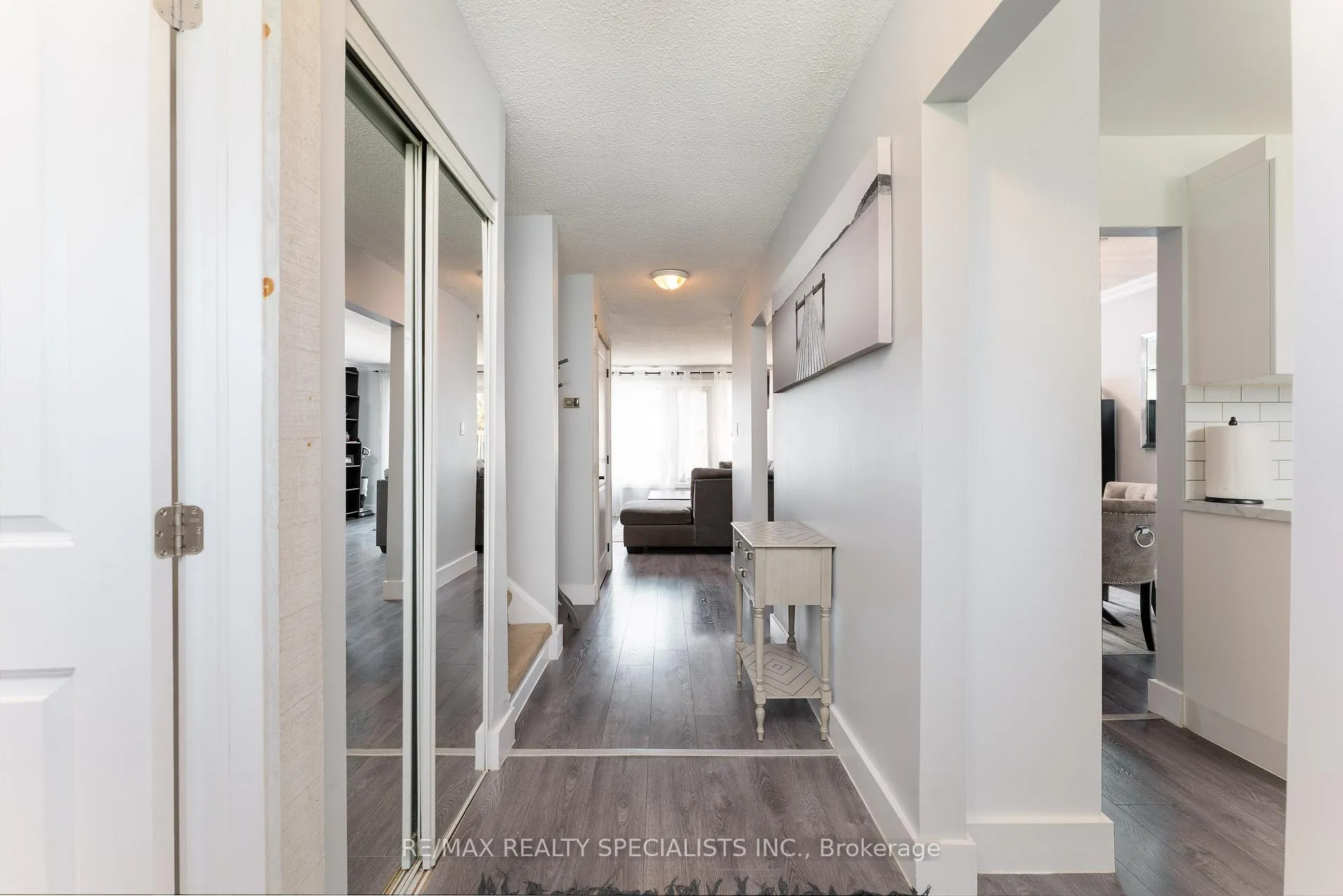 Photo 11 of Unit 114, 2050 Upper Middle Road, Burlington, Brant Hills — HOMEH