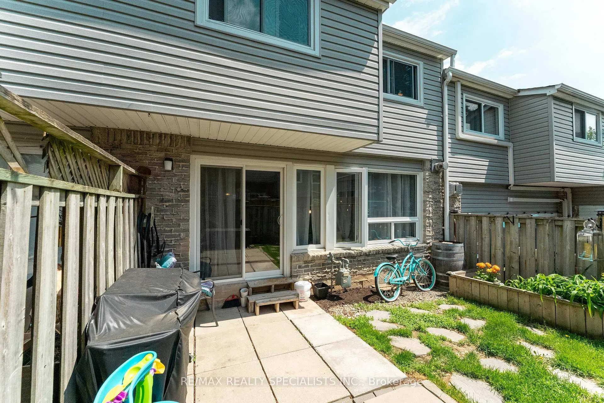 Photo 37 of Unit 114, 2050 Upper Middle Road, Burlington, Brant Hills — HOMEH