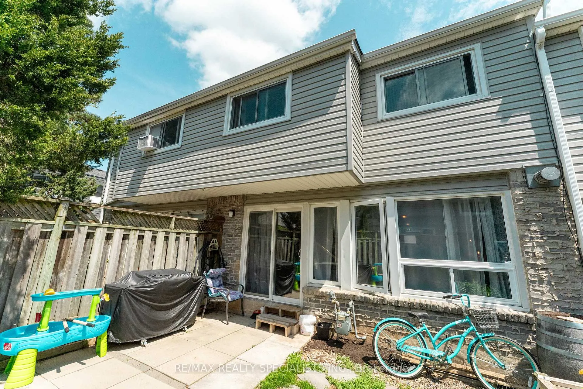Photo 39 of Unit 114, 2050 Upper Middle Road, Burlington, Brant Hills — HOMEH