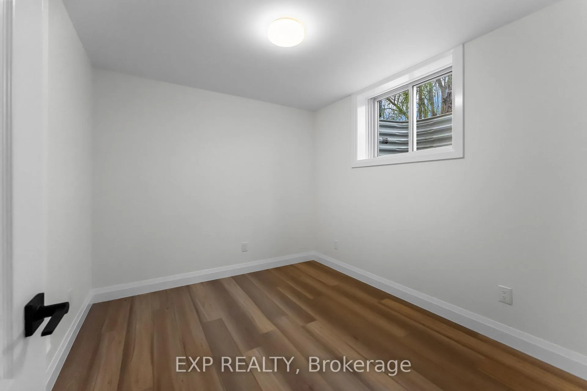 Photo 12 of Unit Unit 2 - Lower, 4271 Fifth Avenue, Niagara Falls, Downtown — HOMEH