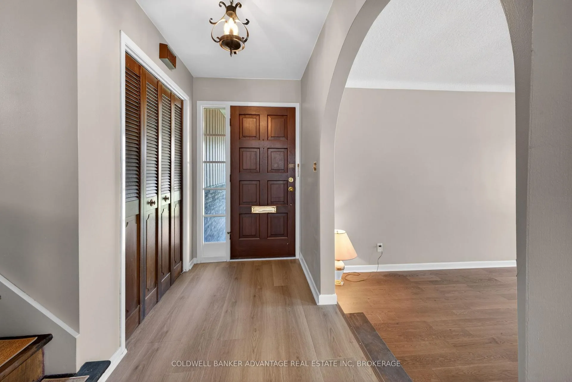 Photo 14 of 6976 Abbey Circle, Niagara Falls, Casey — HOMEH