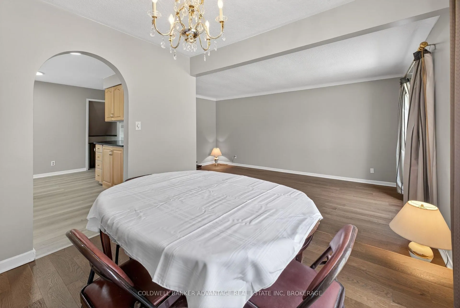 Photo 19 of 6976 Abbey Circle, Niagara Falls, Casey — HOMEH