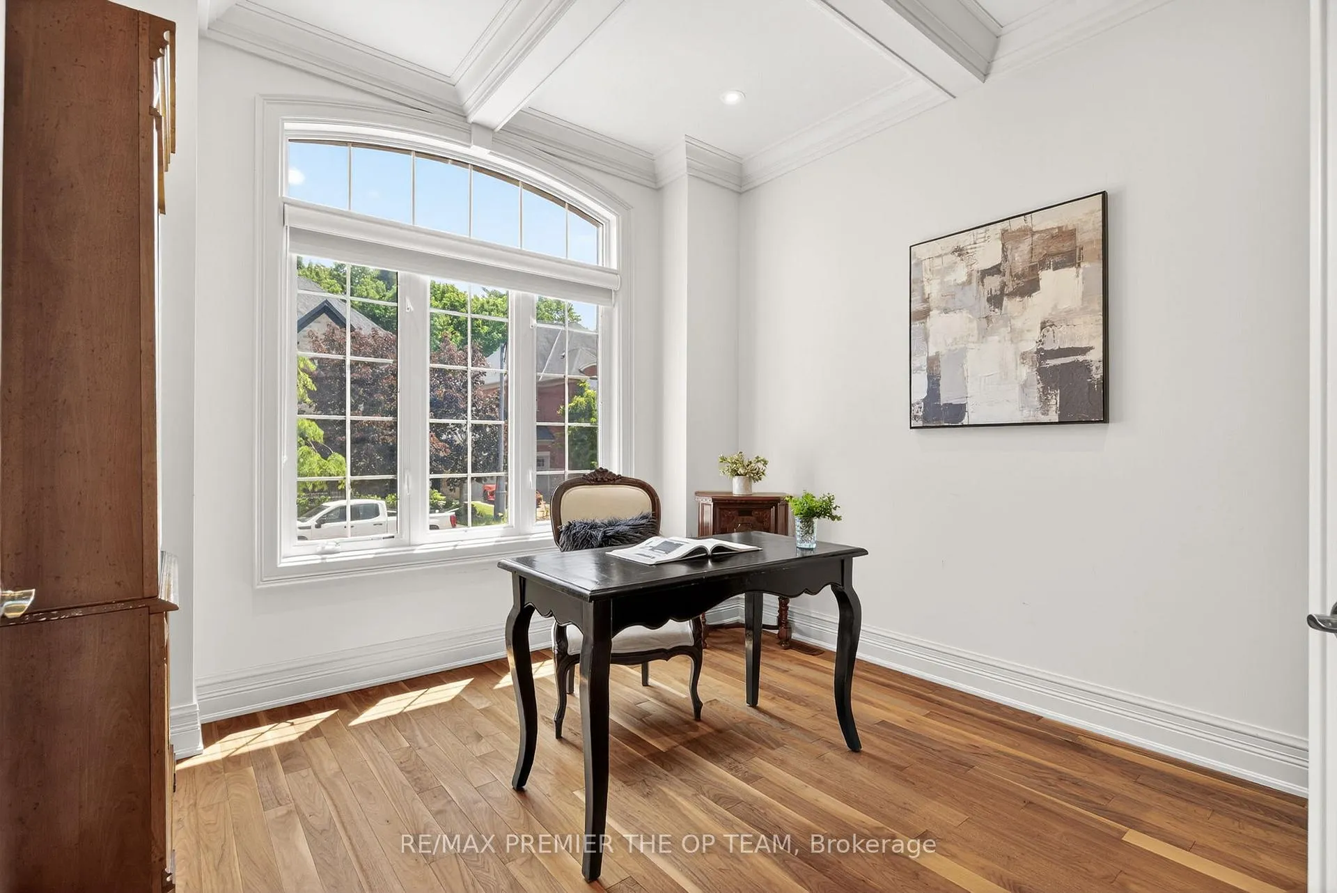 Photo 9 of 24 Grand Vellore Crescent, Vaughan, Vellore Village — HOMEH