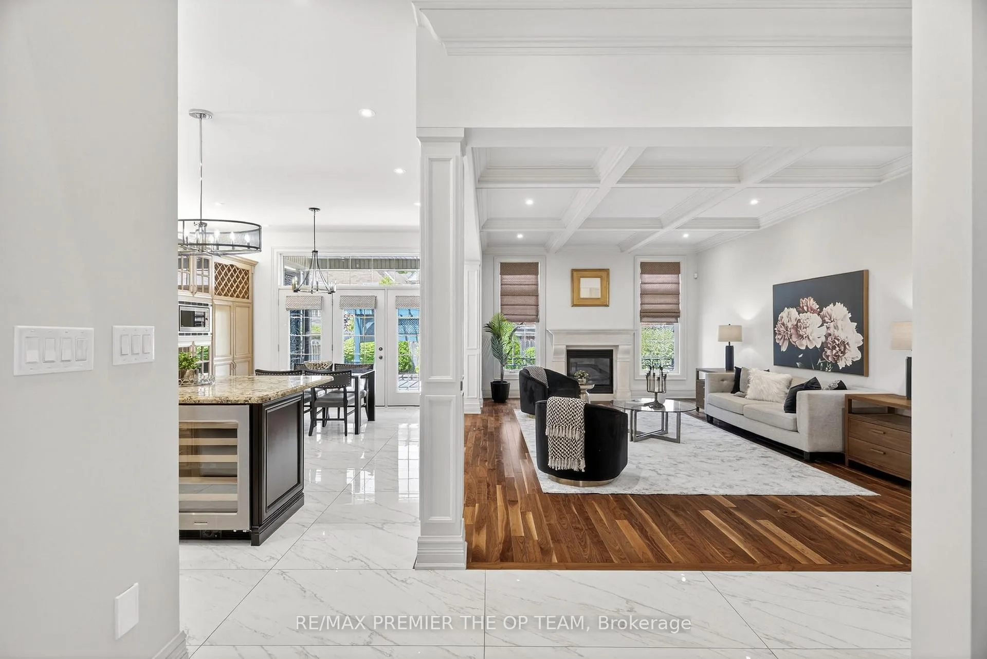 Photo 12 of 24 Grand Vellore Crescent, Vaughan, Vellore Village — HOMEH