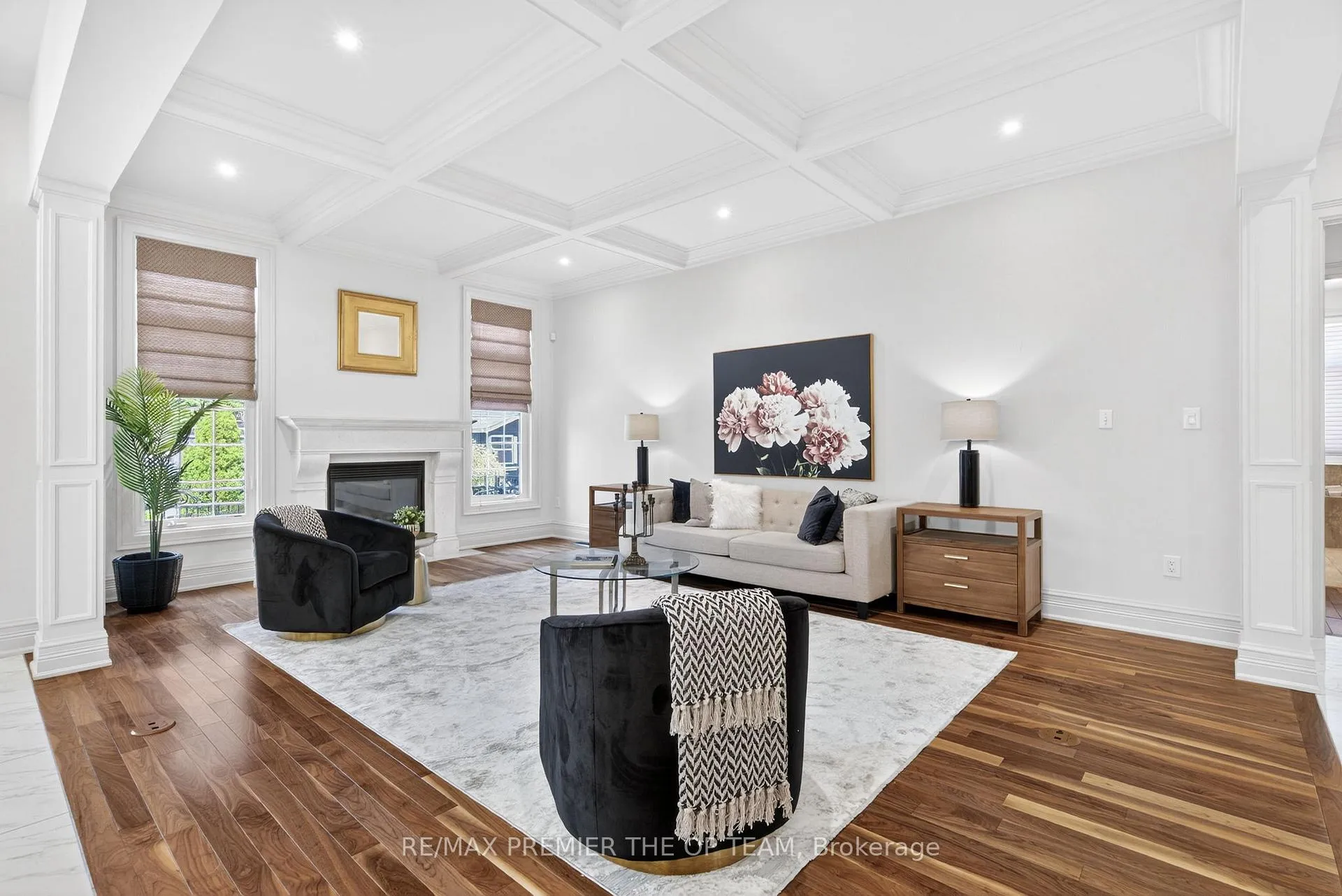 Photo 16 of 24 Grand Vellore Crescent, Vaughan, Vellore Village — HOMEH