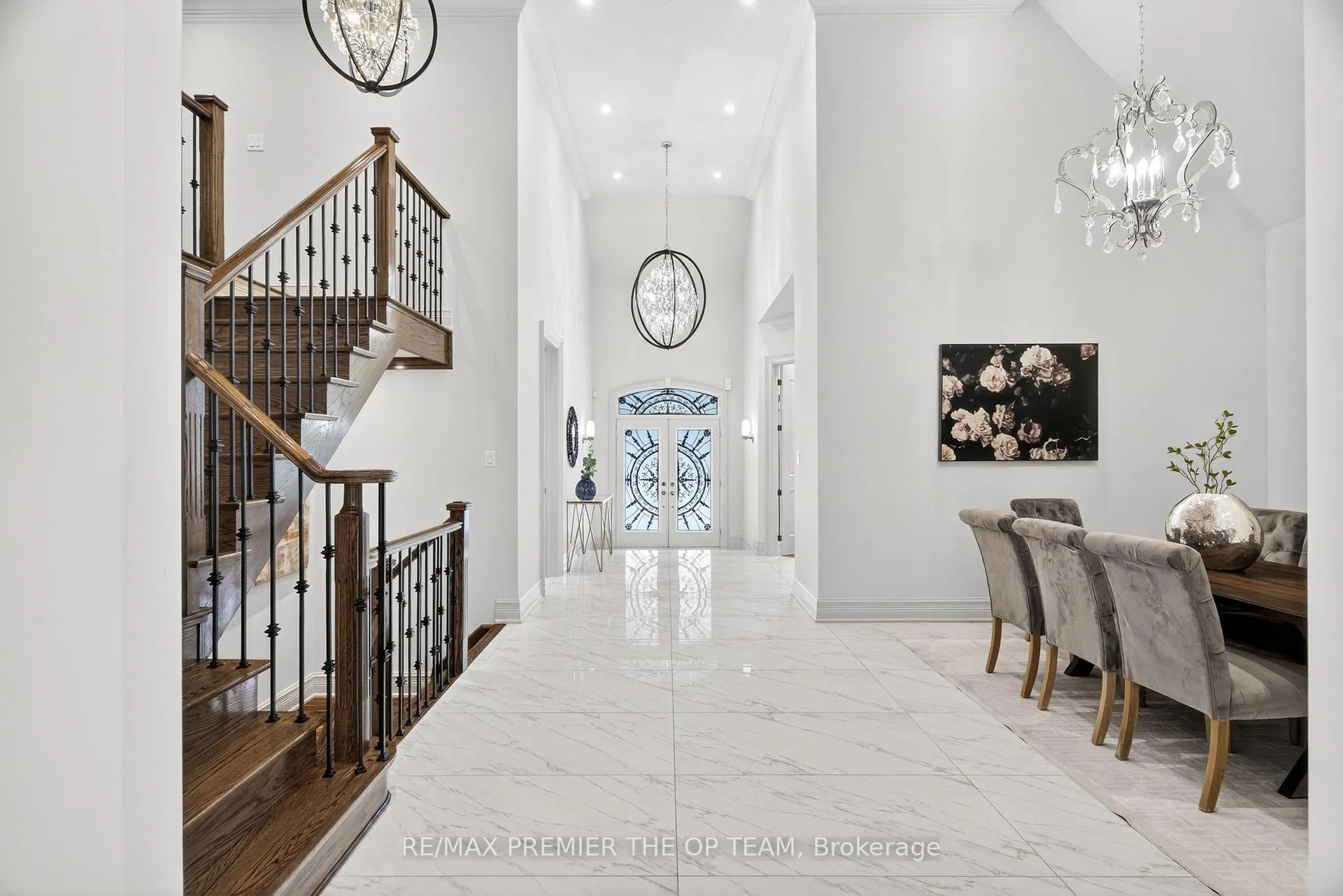Photo 17 of 24 Grand Vellore Crescent, Vaughan, Vellore Village — HOMEH